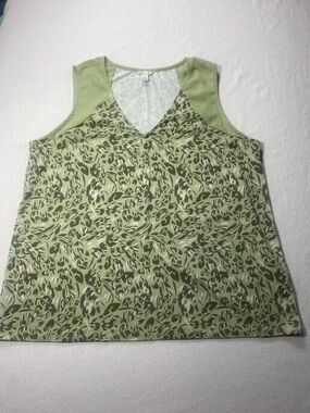 Cato Light Green Floral Printed V‑Neck Tank Top